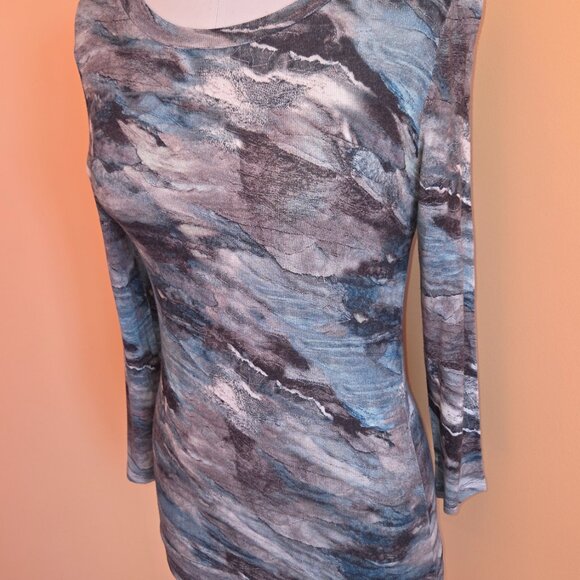 Top - Picture 3 of 5